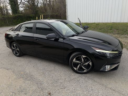 Used 2021 Hyundai Elantra Limited w/ Cargo Package image 2