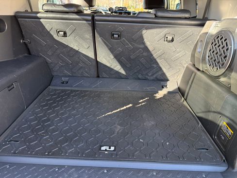 Used 2008 Toyota FJ Cruiser 4WD image 12