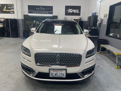 Used 2019 Lincoln Nautilus Reserve image 4