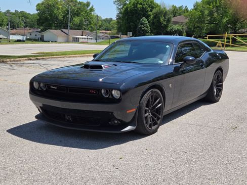 Used 2021 Dodge Challenger R/T Scat Pack w/ Shaker Package RWD image 6