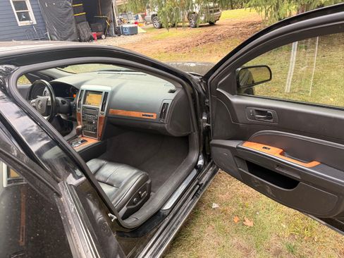 Used 2008 Cadillac STS w/ Preferred Equipment Group image 4