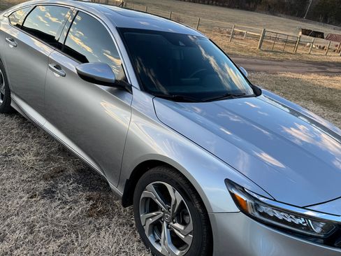 Used 2018 Honda Accord EX-L image 5