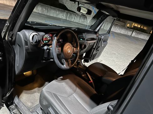 Used 2016 Jeep Wrangler Sport w/ Quick Order Package 24S image 10