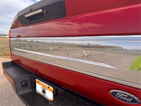 Used 2022 Ford F350 Platinum w/ Tremor Off-Road Package image 9