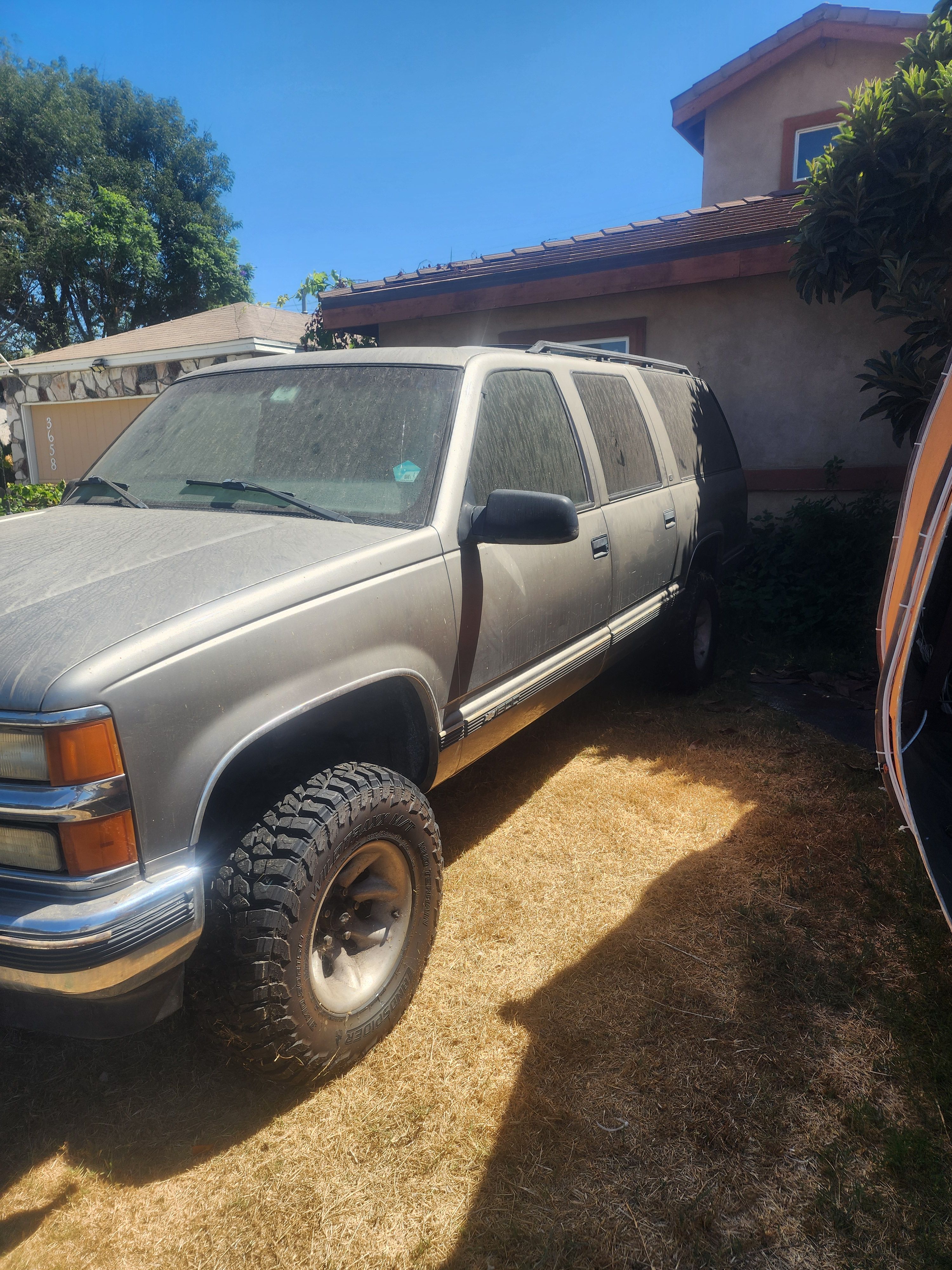 Used 1999 Chevrolet Suburban 2WD w/ Preferred Equipment Group 2 image 1