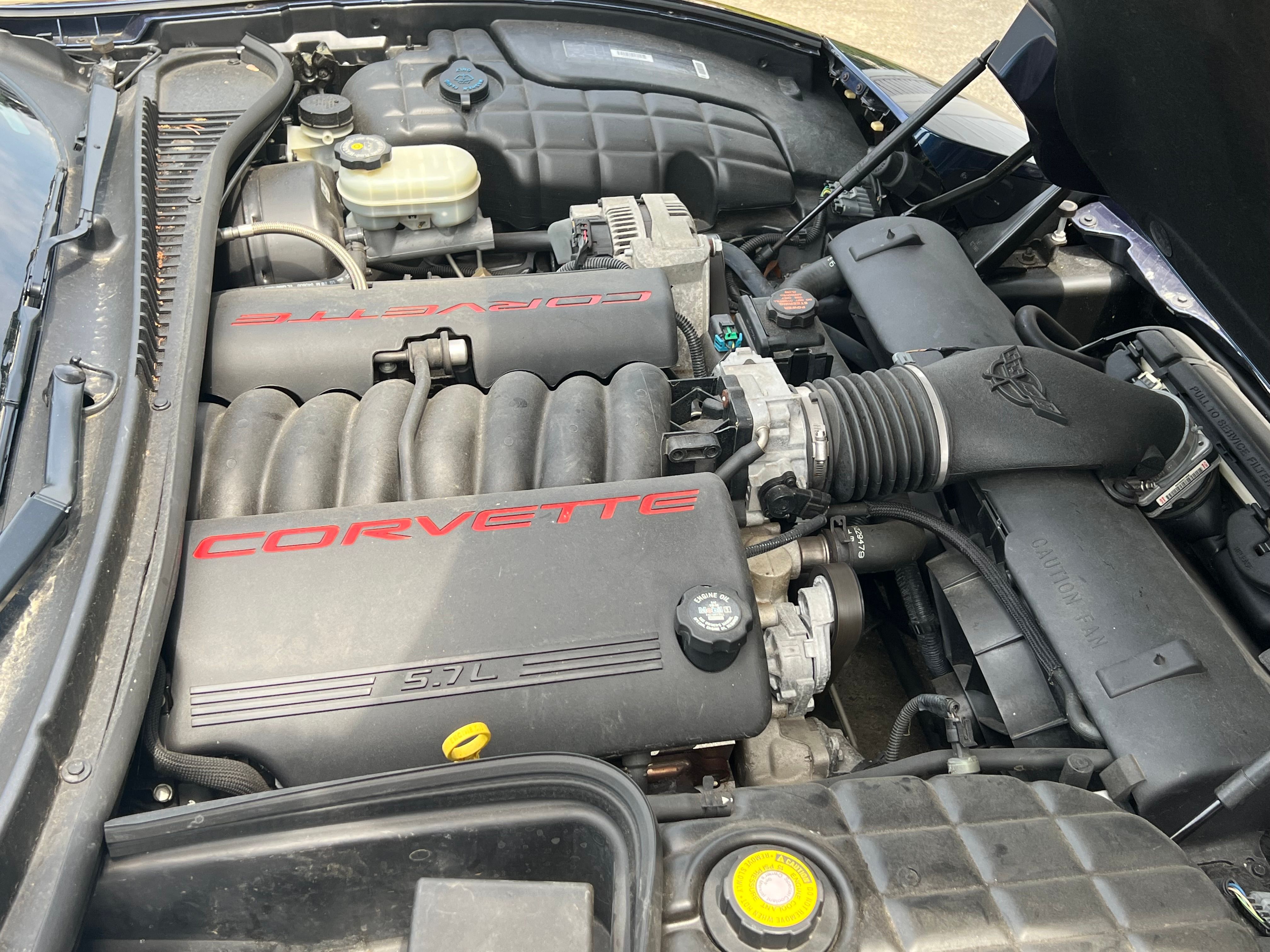 Used 2000 Chevrolet Corvette Coupe RWD image 12