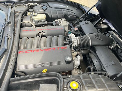 Used 2000 Chevrolet Corvette Coupe RWD image 12