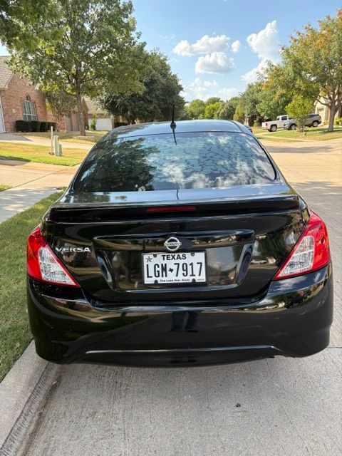 Used 2018 Nissan Versa S Plus FWD image 4