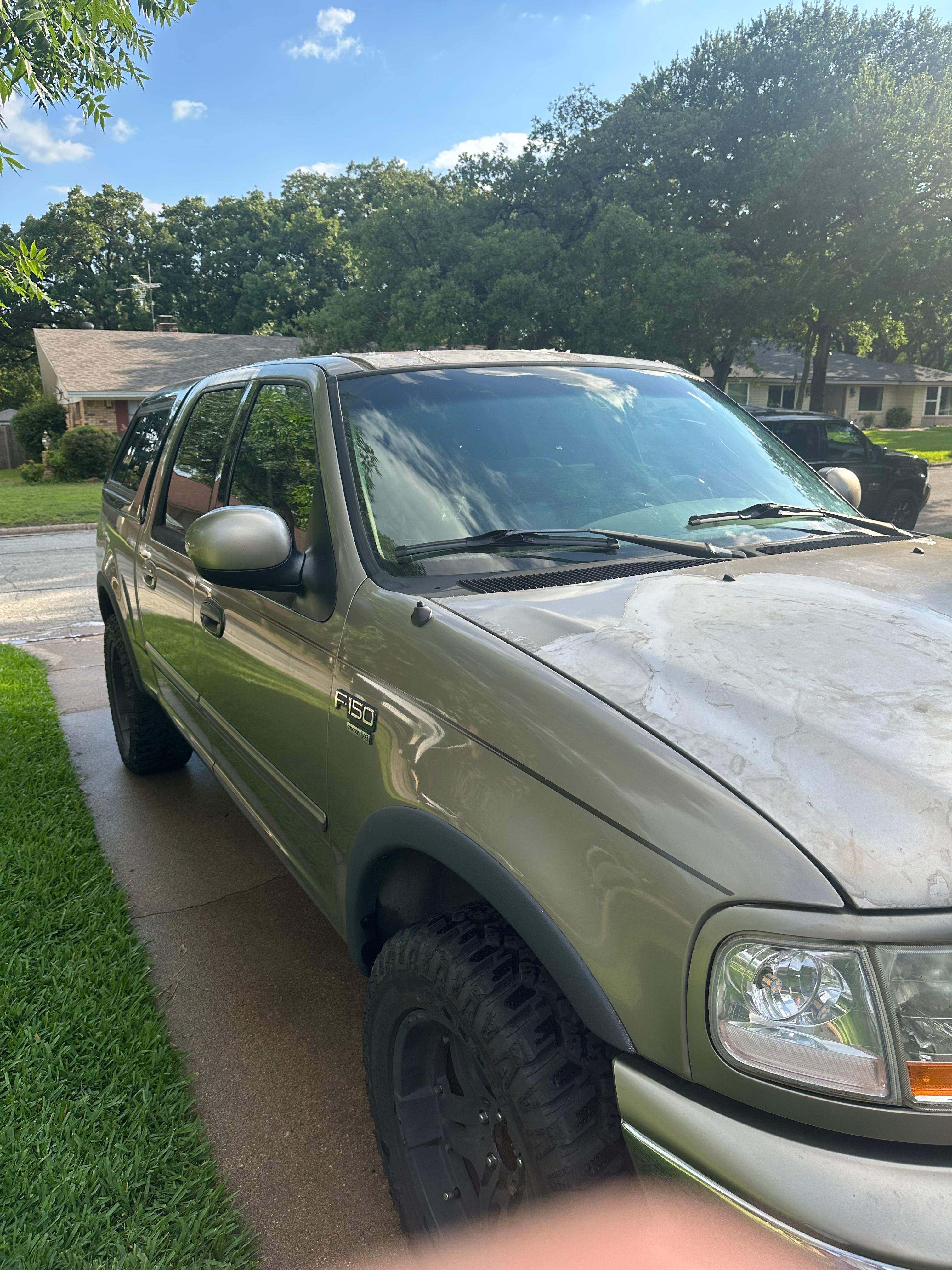 Used 2001 Ford F150 Lariat AWD/4WD image 9