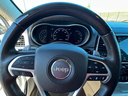 Used 2020 Jeep Grand Cherokee Summit image 14