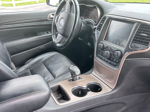 Used 2015 Jeep Grand Cherokee Limited image 12