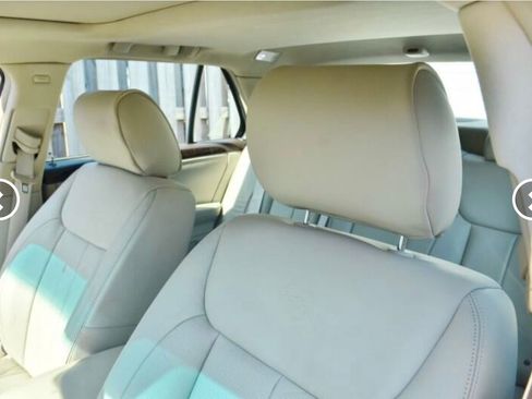 Used 2011 Cadillac DTS Luxury image 18