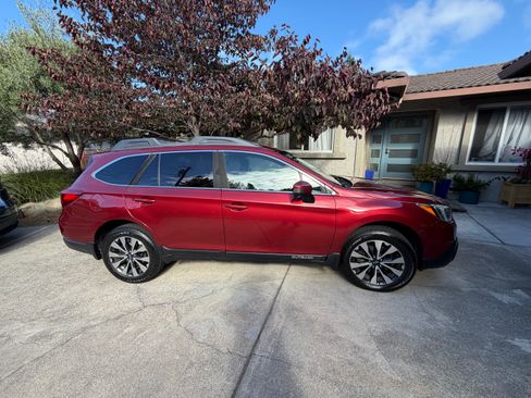 Used 2017 Subaru Outback 2.5i Limited AWD/4WD image 13