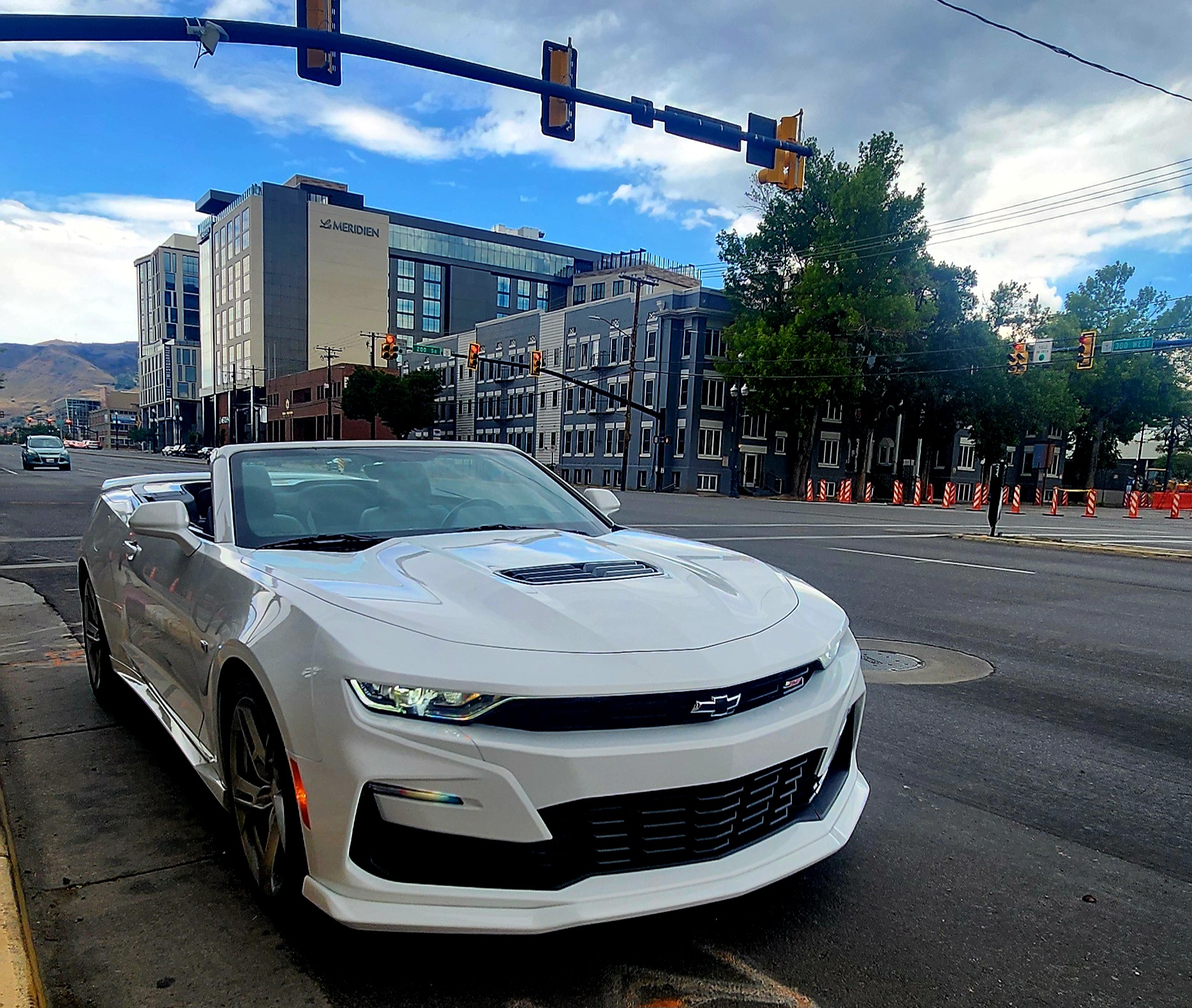 Used 2020 Chevrolet Camaro SS w/ LPO, Ground Effects Package RWD image 13