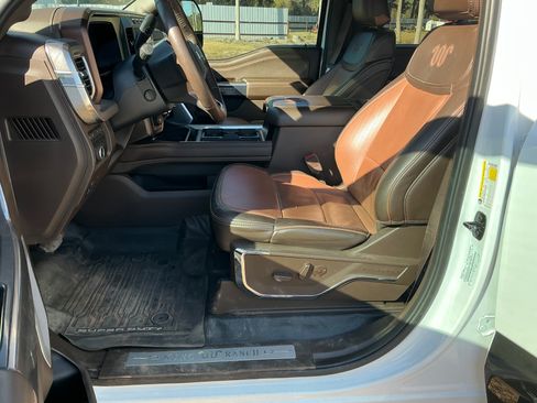 Used 2024 Ford F350 King Ranch w/ FX4 Off-Road Package image 19