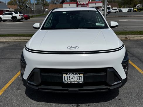 Used 2024 Hyundai Kona SEL AWD/4WD image 4