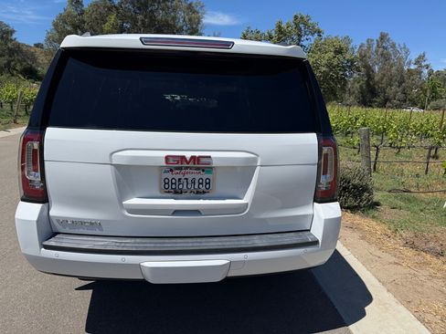 Used 2016 GMC Yukon SLT image 5