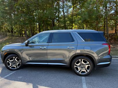 Used 2023 Hyundai Palisade Limited w/ Cargo Package