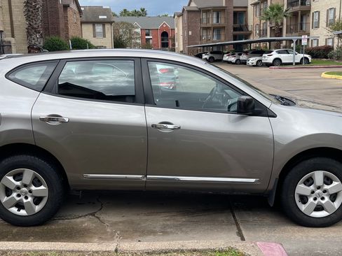 Used 2011 Nissan Rogue S image 4