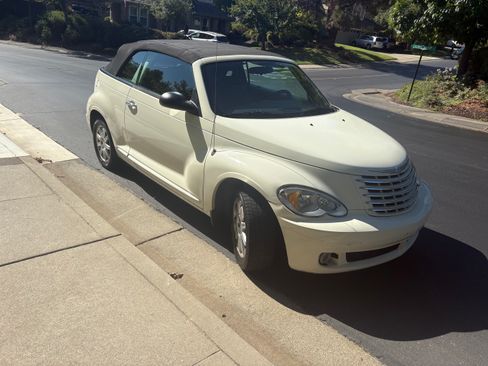 Used 2007 Chrysler PT Cruiser Touring image 12
