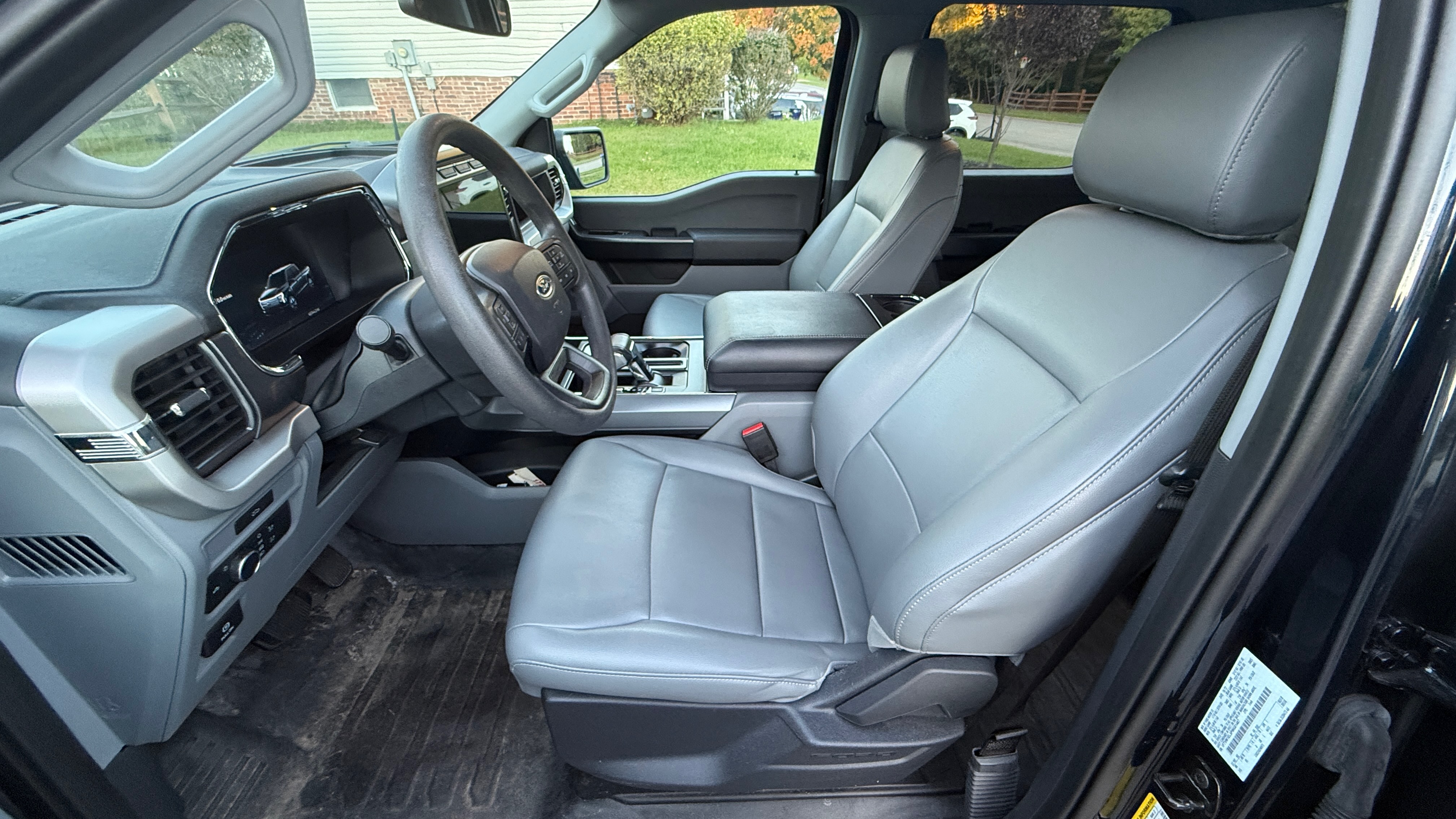 Used 2023 Ford F150 Lightning Pro AWD/4WD image 13