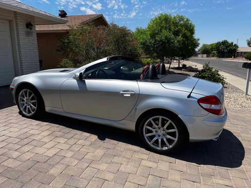 Used 2005 Mercedes-Benz SLK 350 image 4