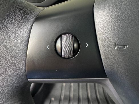 Used 2023 Tesla Model 3 Standard Range RWD image 21