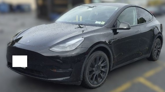 Used 2023 Tesla Model Y Long Range AWD/4WD image 1