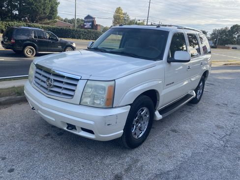 Used 2003 Cadillac Escalade AWD w/ Marketing Vehicle Package image 2