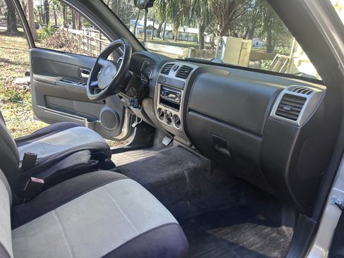 Used 2009 Chevrolet Colorado LT image 9