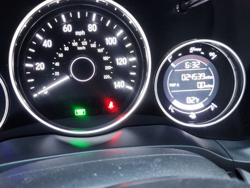 Used 2022 Honda HR-V LX image 13