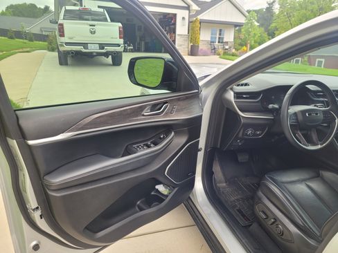 Used 2021 Jeep Grand Cherokee L Limited w/ Trailer Tow Group (B) image 8