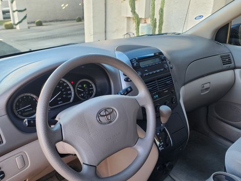 Used 2006 Toyota Sienna LE image 8