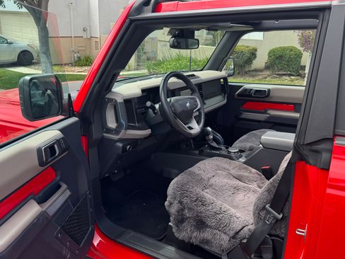 Used 2023 Ford Bronco Wildtrak AWD/4WD image 6
