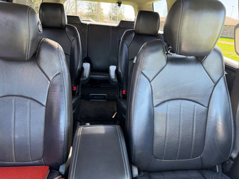 Used 2015 GMC Acadia Denali image 19