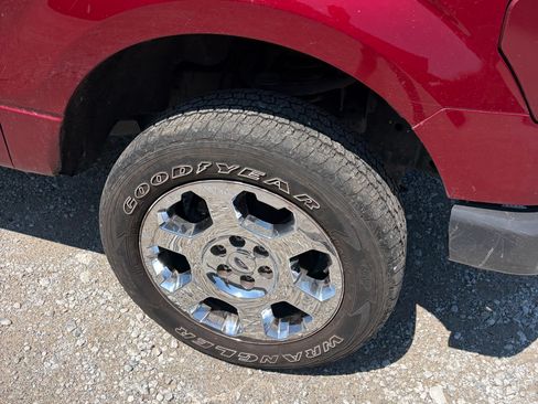 Used 2013 Ford F150 XLT w/ Luxury Equipment Group AWD/4WD image 12
