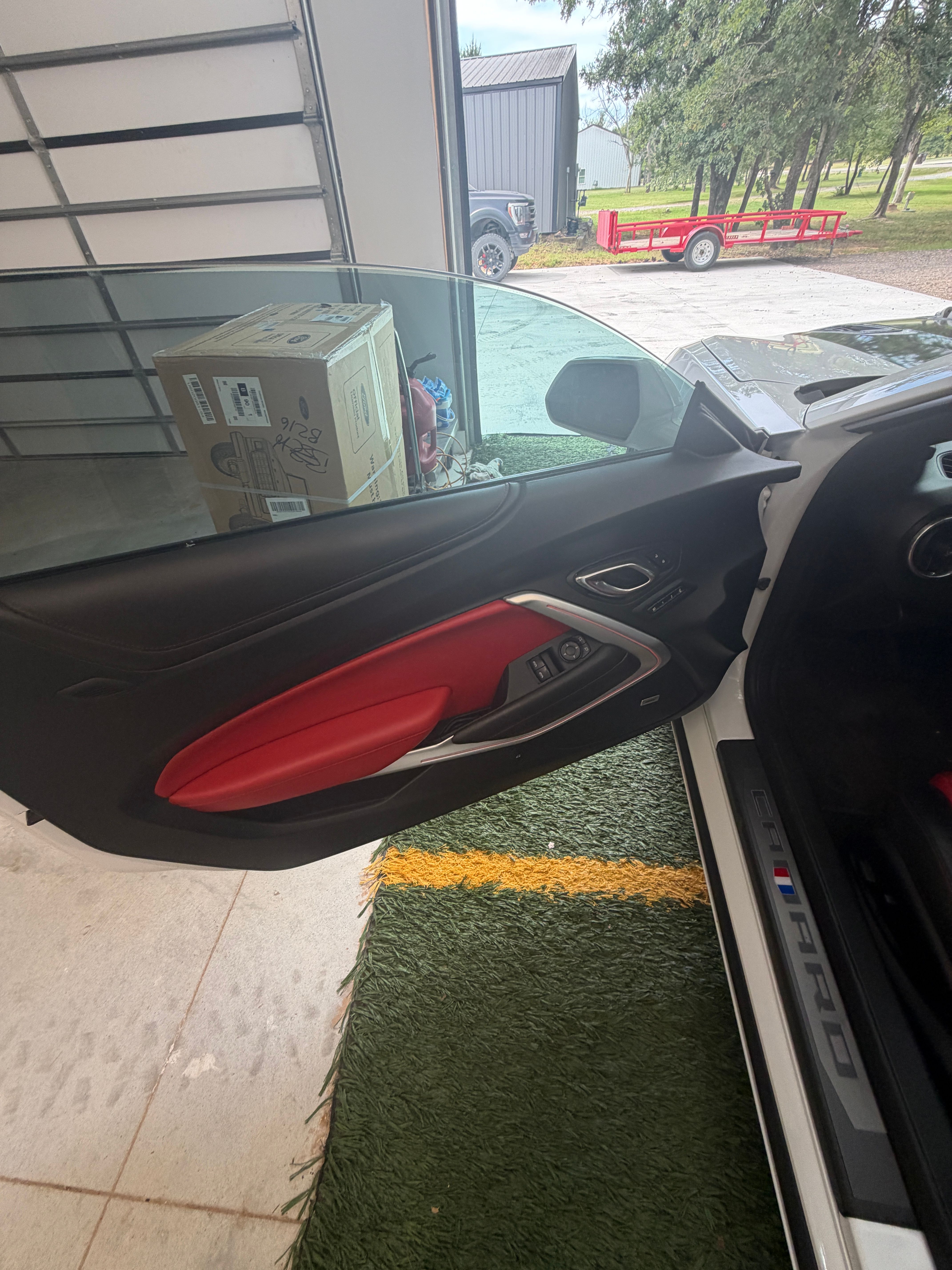 Used 2018 Chevrolet Camaro SS RWD image 11