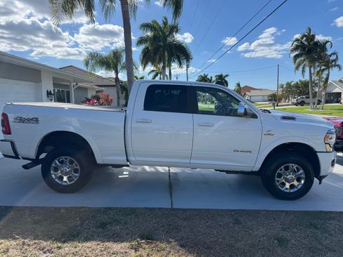 Used 2022 RAM 2500 Laramie image 9