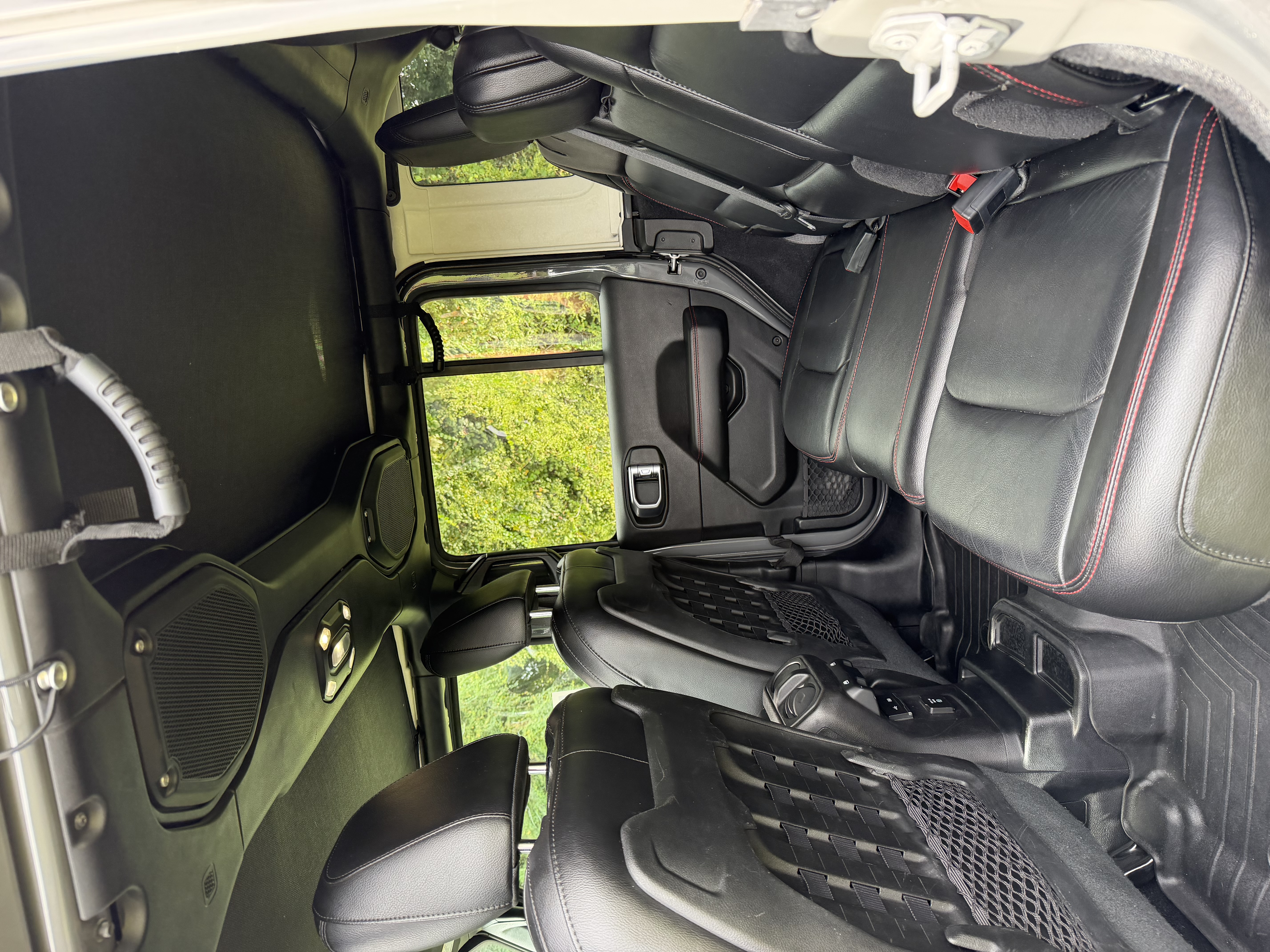Used 2020 Jeep Wrangler Unlimited Rubicon AWD/4WD image 10