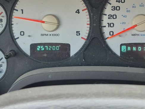 Used 2003 Dodge Ram 2500 Truck SLT image 4