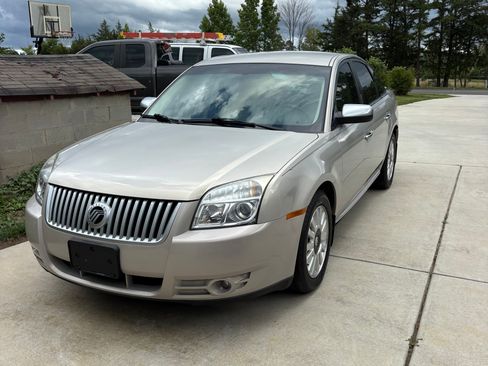 Used 2009 Mercury Sable Sedan FWD image 1