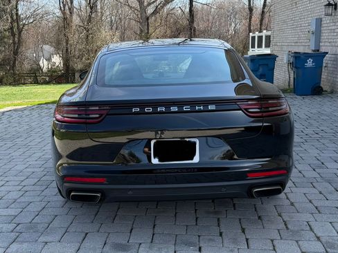 Used 2018 Porsche Panamera 4 AWD/4WD image 2