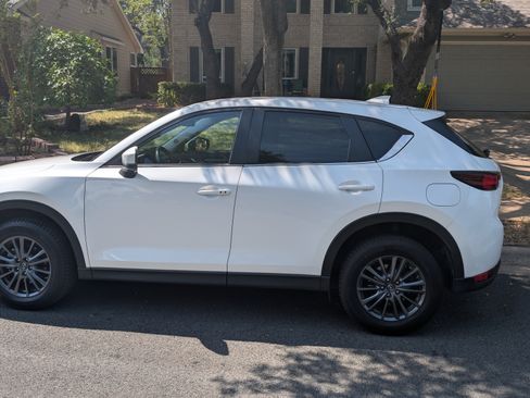 Used 2020 MAZDA CX-5 Touring FWD image 5