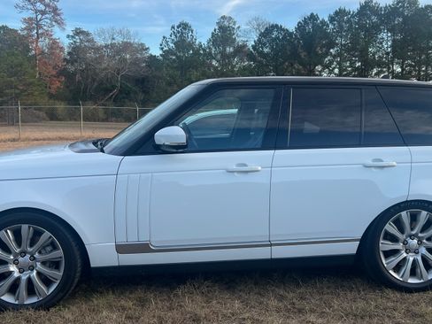 Used 2015 Land Rover Range Rover Supercharged image 1