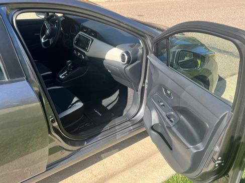 Used 2020 Nissan Versa SV image 14