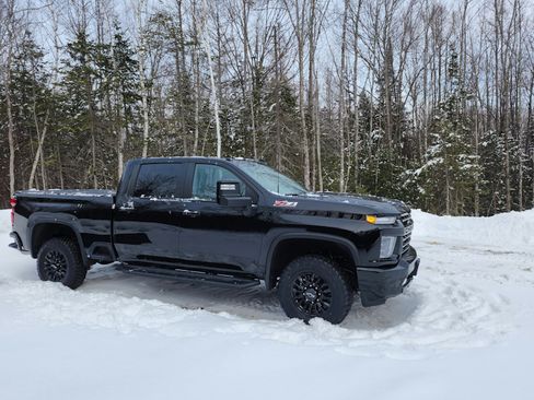 Used 2023 Chevrolet Silverado 2500 LT w/ Midnight Edition image 1