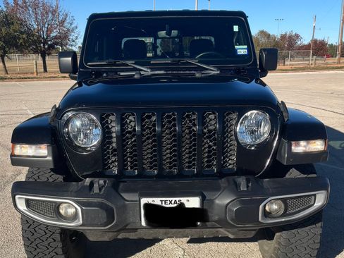 Used 2022 Jeep Gladiator Sport image 5