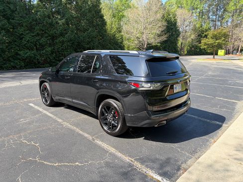 Used 2019 Chevrolet Traverse Premier w/ Redline Edition image 12