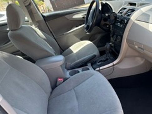 Used 2013 Toyota Corolla L FWD image 14
