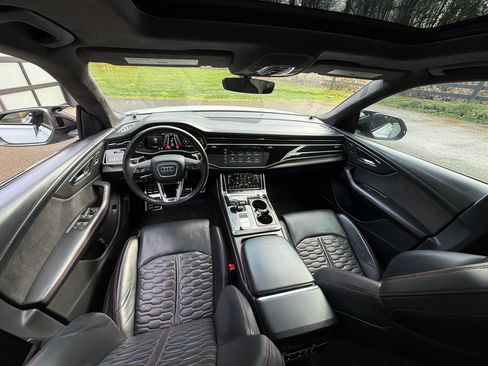 Used 2021 Audi RS Q8 w/ Carbon Optic Package image 21